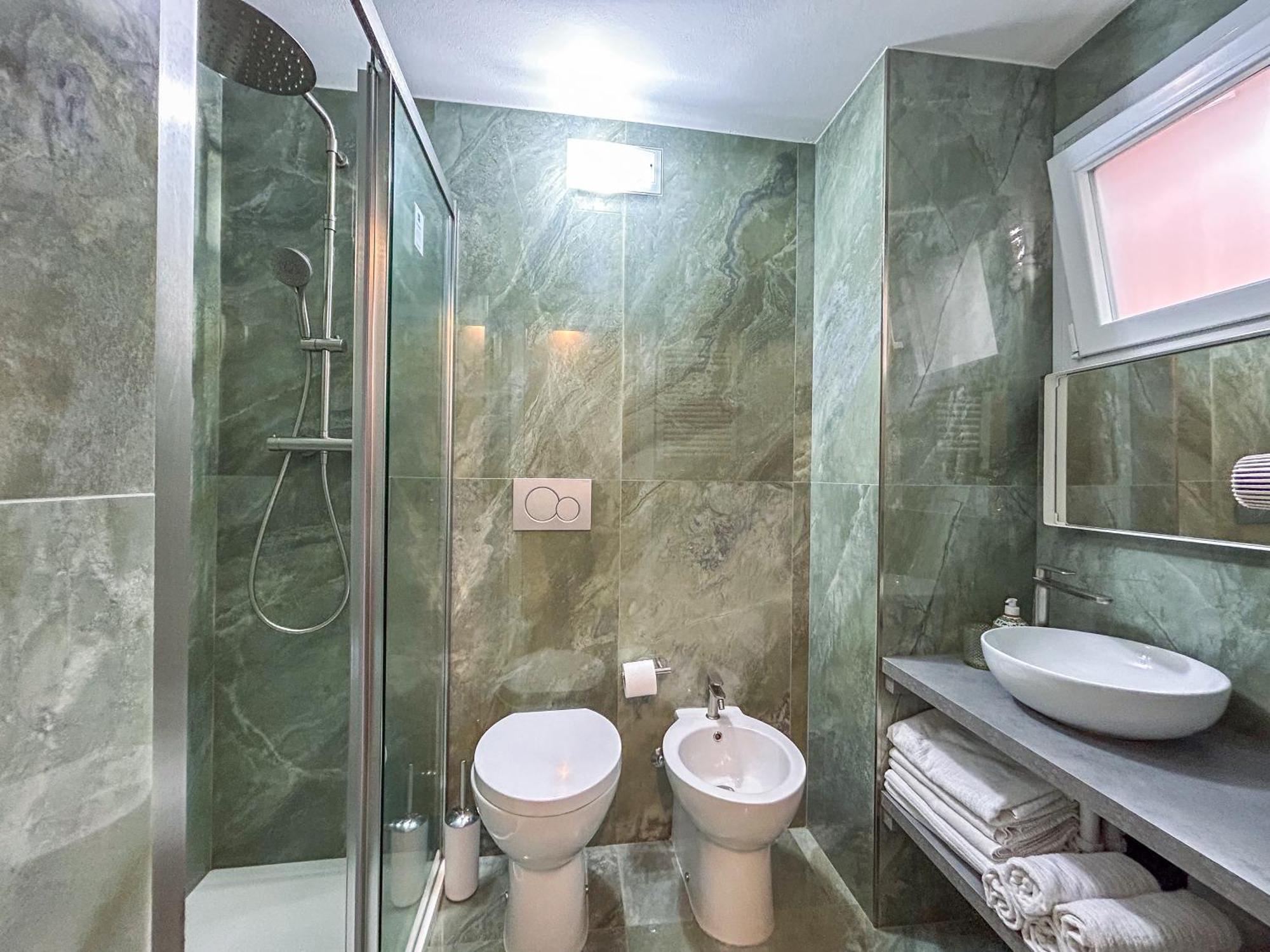!Subway To Duomo! Modern Loft With Ac And Free Wifi Lägenhet Milano Exteriör bild